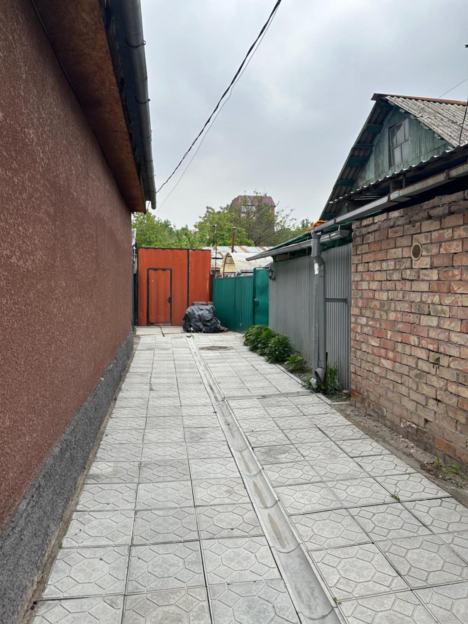 Dos Guesthouse Bișkek Exterior foto