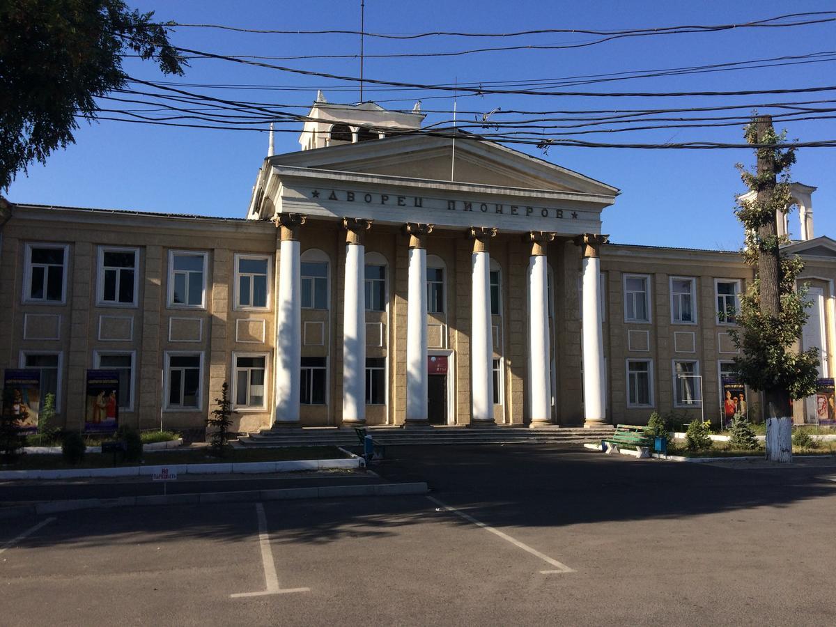 Dos Guesthouse Bișkek Exterior foto